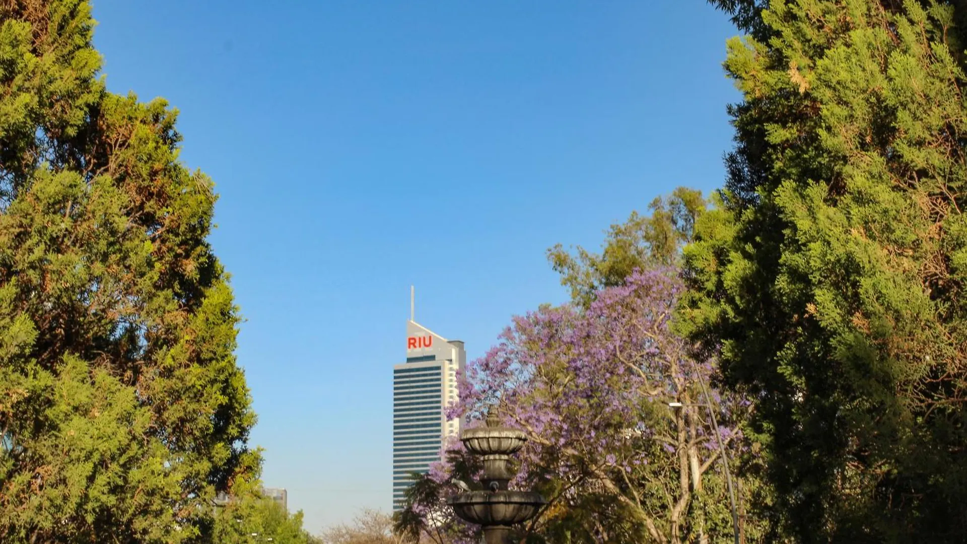 Chapalita, Suite Subterránea de dos pisos Guadalajara México